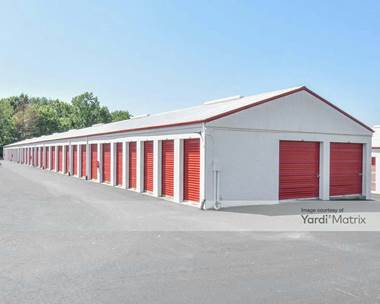 Storage Units for Rent available at 2104 Old Greenbrier Pike, Greenbrier, TN 37073