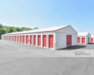 Storage Units for Rent available at 2104 Old Greenbrier Pike, Greenbrier, TN 37073