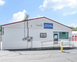 Photo 4 of Storage Rentals of America - 2104 Old Greenbrier Pike, Greenbrier, TN