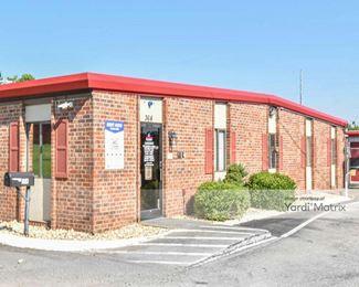 Photo 3 of Devon Self Storage - 364 West Main Street, Hendersonville, TN