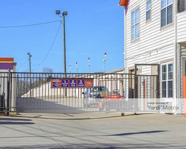 Storage Units for Rent available at 1546 Gallatin Pike North, Madison, TN 37115