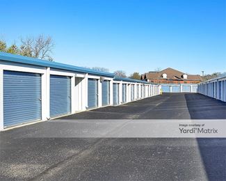 Photo 3 of Storaway Self Storage - 7141 Charlotte Pike, Nashville, TN