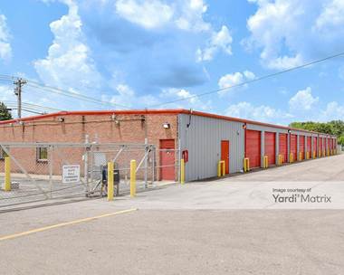 Storage Units for Rent available at 211 Maddox-Simpson Pkwy, Lebanon, TN 37090