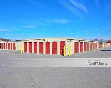 Storage Units for Rent available at 1720 Veterans Pkwy, Murfreesboro, TN 37128