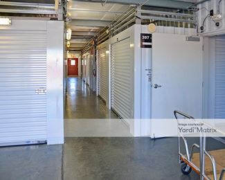 Photo 4 of StorPlace Self Storage - 1720 Veterans Pkwy, Murfreesboro, TN