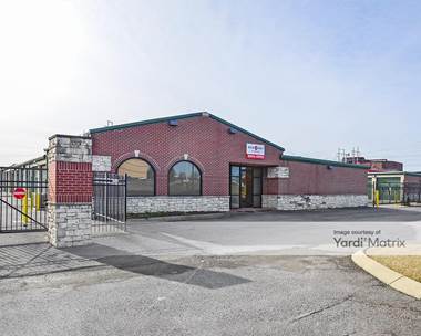Storage Units for Rent available at 1261 Airport Road, Gallatin, TN 37066