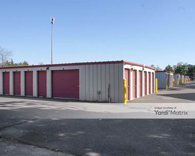 Storage Units for Rent available at 1620 Lascassas Pike, Murfreesboro, TN 37130