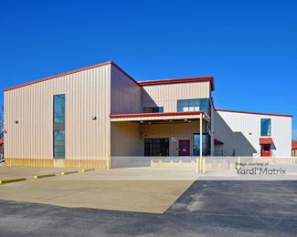 Photo 2 of StorPlace Self Storage - 2615 South Rutherford Blvd, Murfreesboro, TN