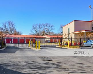 Photo 3 of StorPlace Self Storage - 2615 South Rutherford Blvd, Murfreesboro, TN