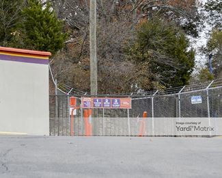 Photo 2 of Public Storage - 424 Metroplex Drive, Nashville, TN
