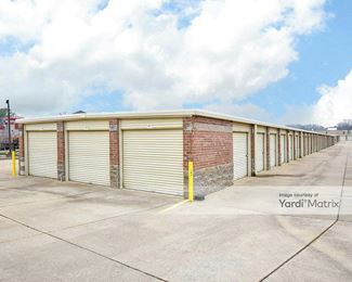 Photo 2 of Extra Space Storage - 121 Business Park Drive, White House, TN