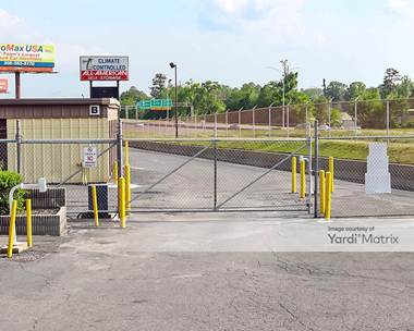 Storage Units for Rent available at 1351 Investigator Dornell Cousette Street, Tuscaloosa, AL 35401