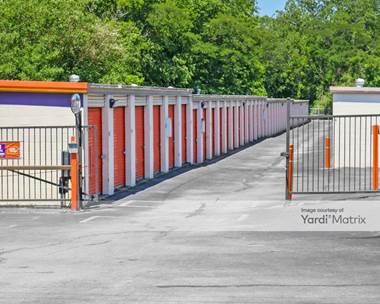 Storage Units for Rent available at 9856 Parkway East, Birmingham, AL 35215