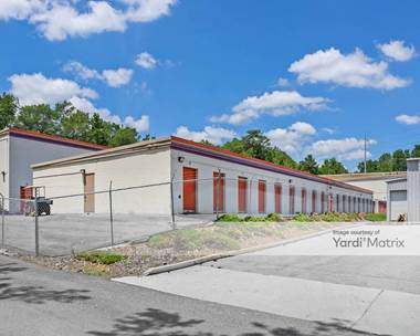 Storage Units for Rent available at 8 West Oxmoor Road, Birmingham, AL 35209