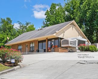 Photo 1 of Green Springs Mini Storage - 626 Robert Jemison Road, Birmingham, AL