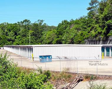 Storage Units for Rent available at 201 9th Avenue SE, Alabaster, AL 35007