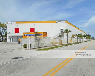 Photo 2 of Storage Rentals of America - 1000 West Pembroke Road, Hallandale Beach, FL