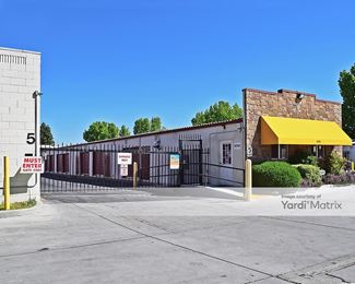 Photo 4 of Security Public Storage - 1401 Woodland Avenue, Modesto, CA