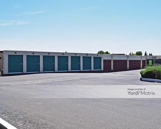 Photo 4 of Extra Space Storage - 652 South Main Street, Manteca, CA