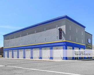 Photo 4 of Storage Star - 1305 10th Street, Modesto, CA