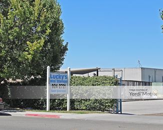 Photo 2 of Lucky-s Mini Storage - 385 North 19th Avenue, Lemoore, CA