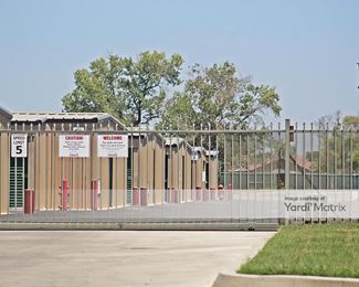 Photo 3 of Five Star Mini Storage - 13508 Hanford Armona Road, Hanford, CA
