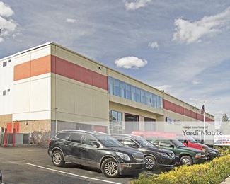 Photo 2 of Storage America - 211 Denton Avenue, Garden City Park, NY