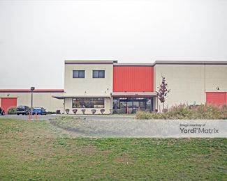 Photo 2 of Public Storage - 965 Walt Whitman Road, Melville, NY