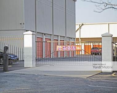 Storage Units for Rent available at 4113 Hempstead Turnpike, Bethpage, NY 11714