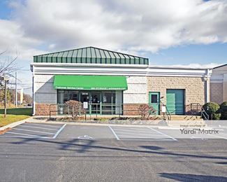 Photo 1 of Extra Space Storage - 3016 Express Drive South, Islandia, NY
