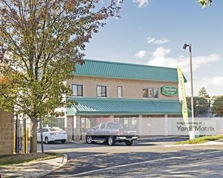 Photo 1 of Extra Space Storage - 100 South Bayles Avenue, Port Washington, NY