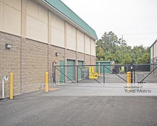 Photo 2 of Extra Space Storage - 100 South Bayles Avenue, Port Washington, NY
