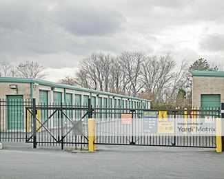 Photo 2 of Extra Space Storage - 510 Johnson Avenue, Bohemia, NY