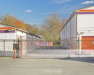 Photo 2 of Public Storage - 47 Broadhollow Road, Farmingdale, NY