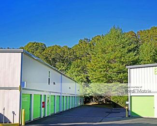 Photo 4 of Extra Space Storage - 9 Hardscrable Court, East Hampton, NY