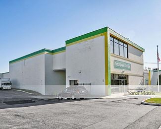 Photo 1 of Extra Space Storage - 380 Oakwood Road, Huntington Station , NY