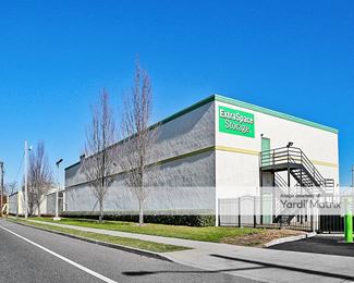 Photo 6 of Extra Space Storage - 380 Oakwood Road, Huntington Station , NY