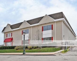Photo 2 of CubeSmart Self Storage - 59 Orinoco Drive, Brightwaters, NY