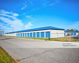 Photo 2 of InTown Self Storage - 2721 Clearwater Road, Saint Cloud, MN