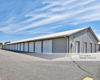 Photo 2 of Buffalo Storage - 930 Calder Avenue NE, Buffalo, MN