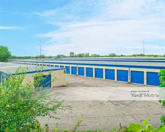 Photo 5 of iStorage - 4025 Old Sibley Memorial Hwy, Eagan, MN