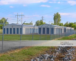 Photo 3 of Anderson Lock-Up - 1809 West 38th Street, Anderson, IN