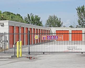Photo 5 of Public Storage - 2715 South Commerce Pkwy, Weston, FL