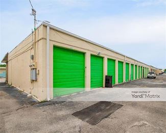 Photo 4 of Oakland Storage - 1192 SW 1st Way, Deerfield Beach, FL
