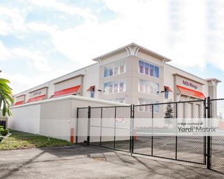 Photo 5 of Public Storage - 39 SE 1st Street, Deerfield Beach, FL