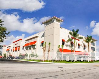 Photo 6 of Public Storage - 39 SE 1st Street, Deerfield Beach, FL
