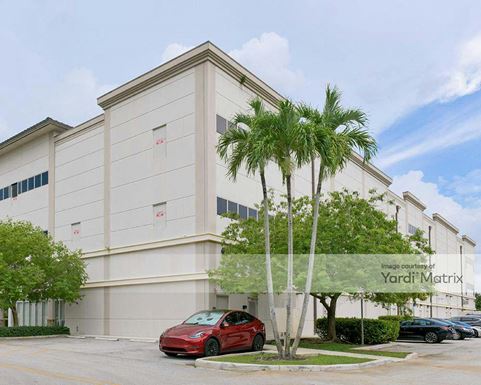 Photo 5 of Value Store It Self Storage - 16602 Sheridan Street, Pembroke Pines, FL
