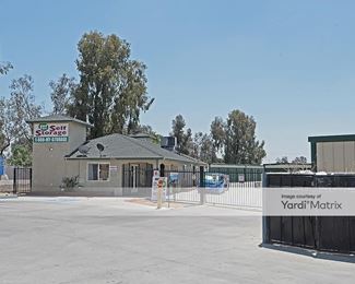 Photo 3 of Storelocal Storage - 480 1st Avenue, Delano, CA