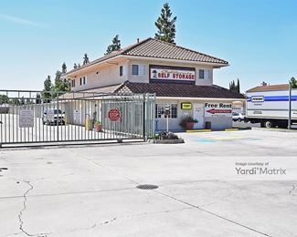 Photo 3 of California Self Storage - 1338 West Yosemite Avenue, Manteca, CA