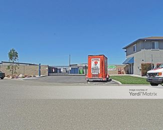 Photo 4 of Public Storage - 400 West Larch Road, Tracy, CA